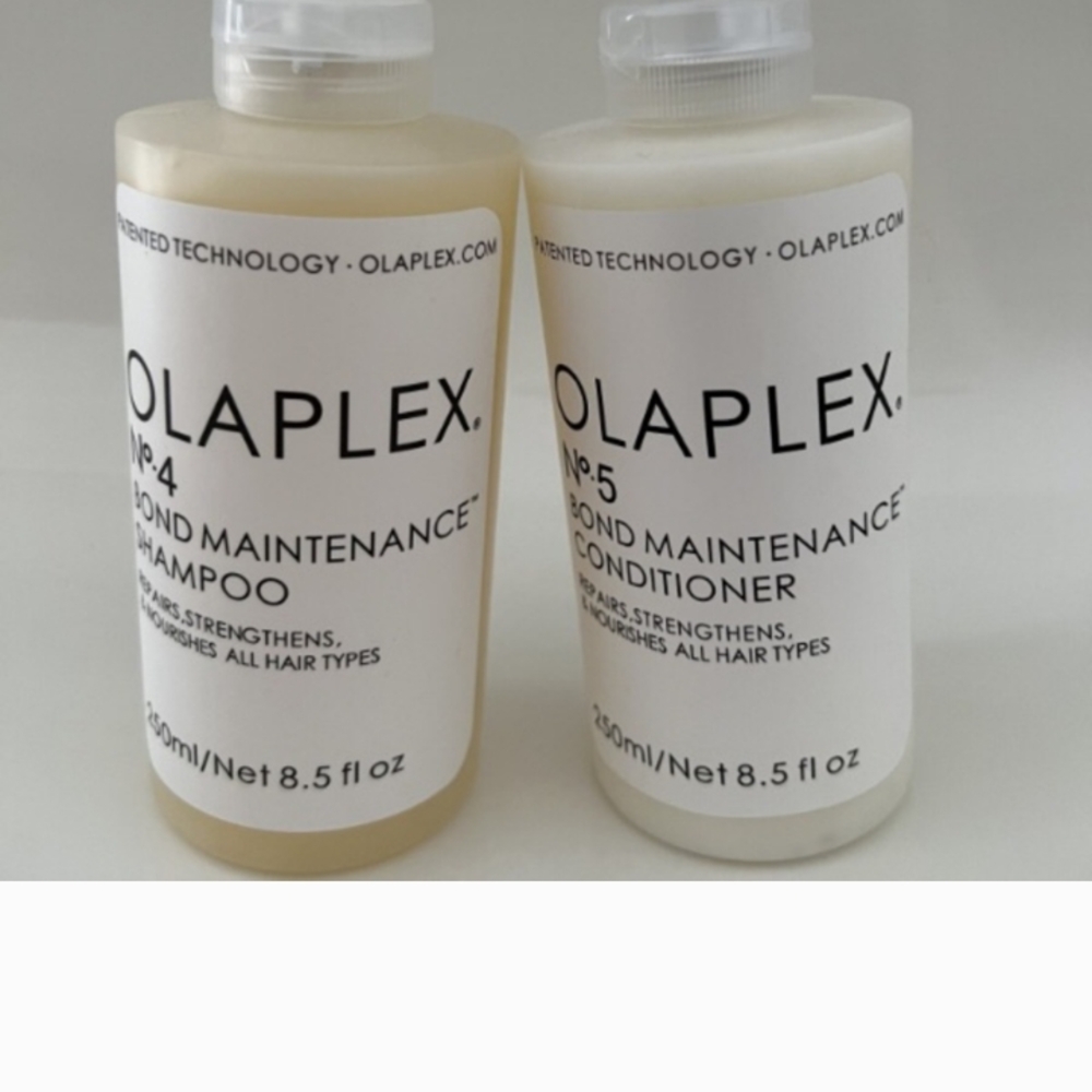 OLAPLEX No.4 and No.5 Hair Care Duo